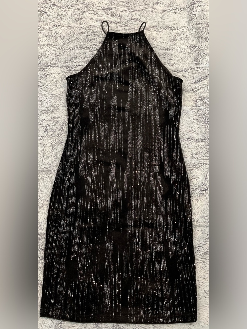 Sparkly Black Dress Perfect for New Year’s